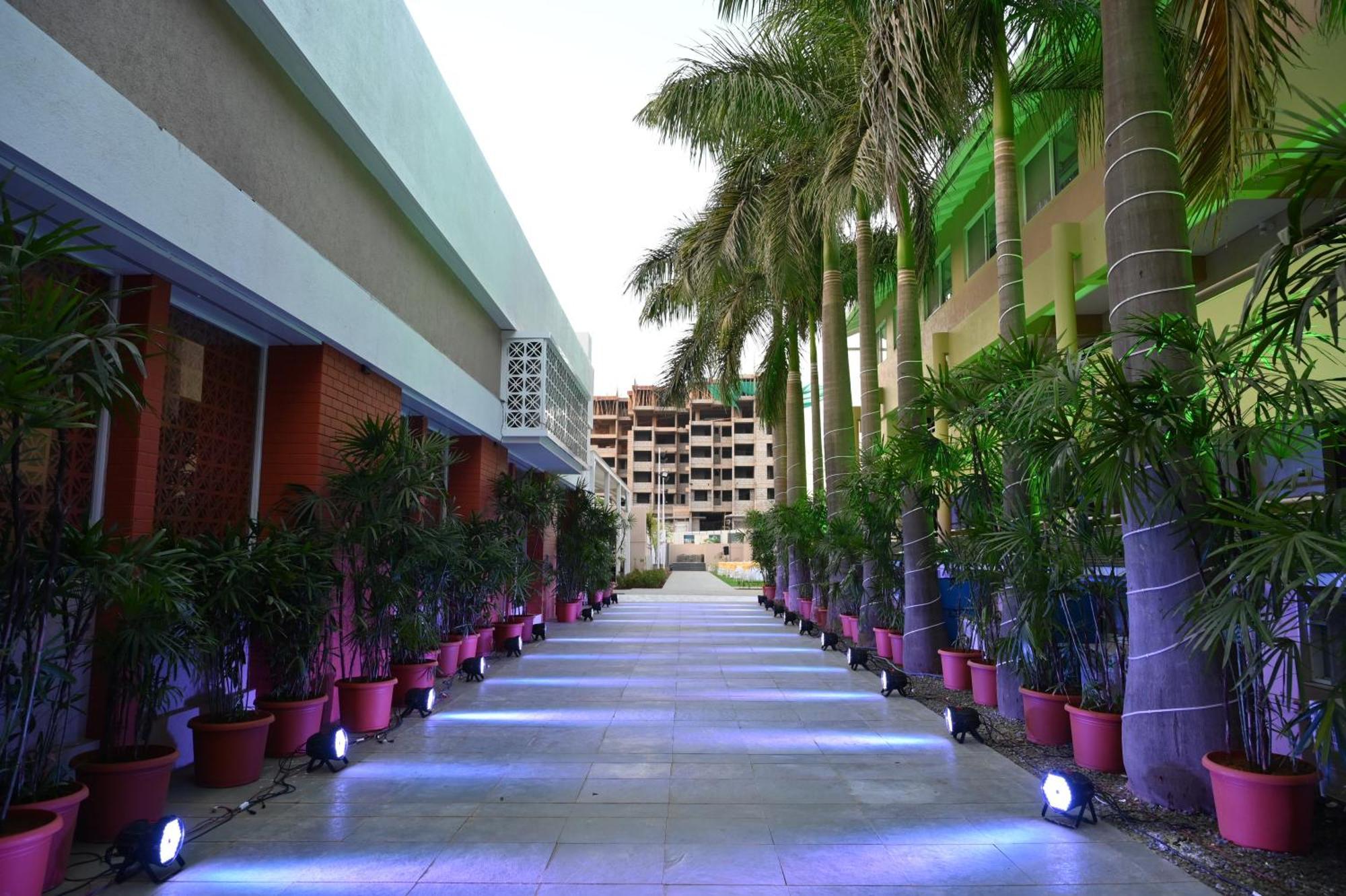 Hotel Haldi Nashik Exterior photo